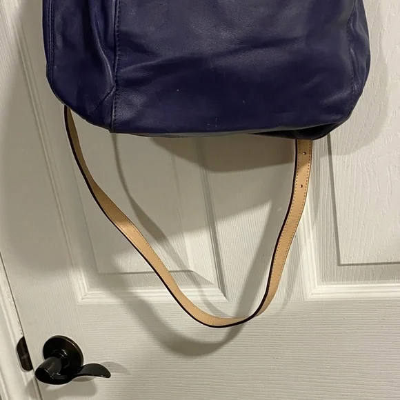 Coach Leather Daisy Bucket Purse - Picture 7 of 9